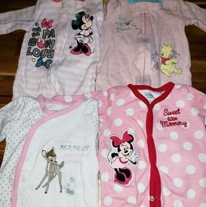 Disney Baby Footed Sleep & Play Lot
